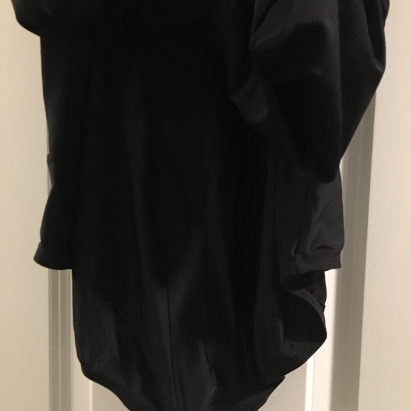 SOLD❤!!Women’s plus size bathing suit - Picture 3 of 4